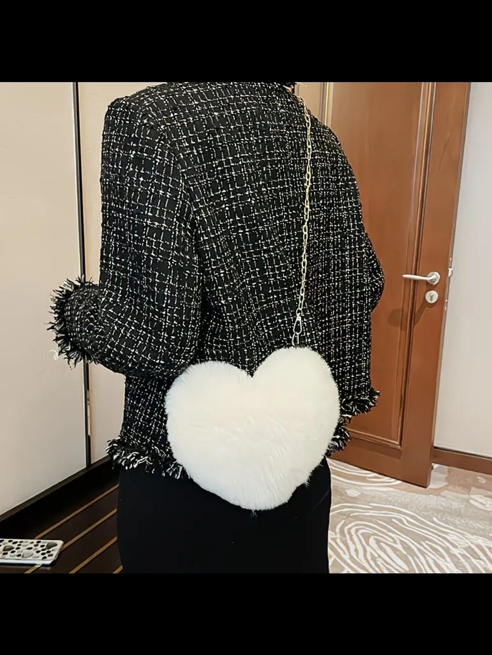 Heart Plush Crossbody Bag - Picture 7 of 8